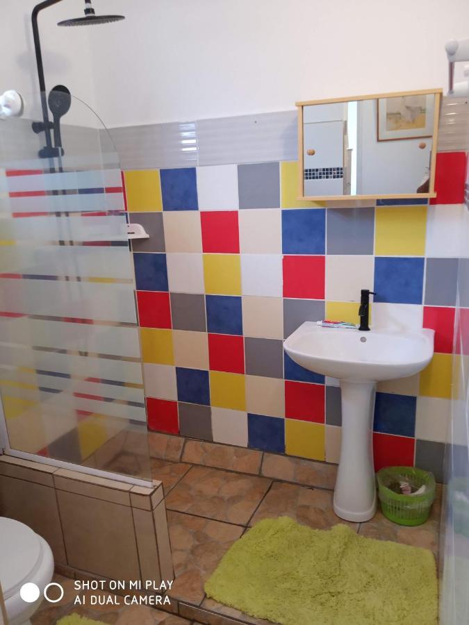 Charmant Studio Dans Le Sud, Ideal Pour Un Couple Trois Mares Екстериор снимка